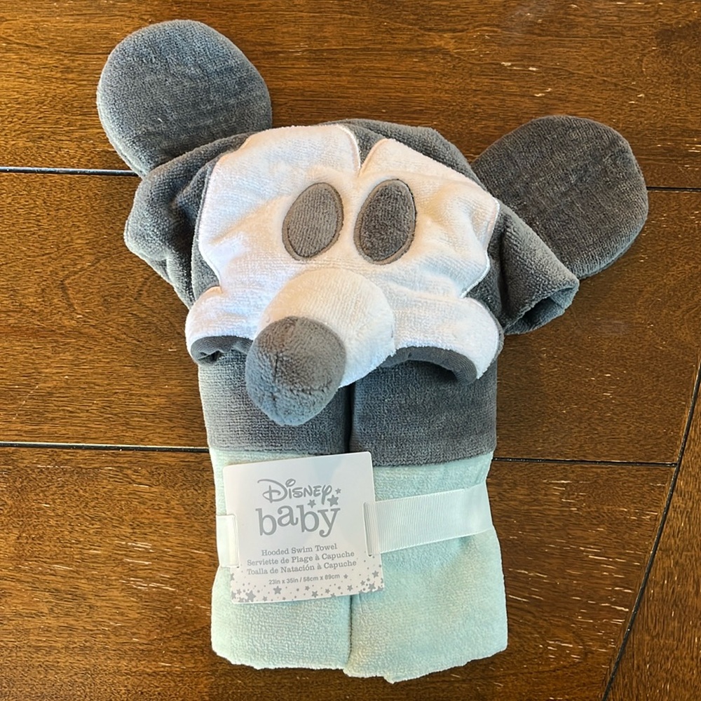 Disney hooded swim towel Mickey